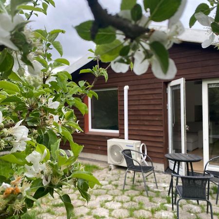 허르레브 Cozy House With A Graden View 빌라 외부 사진